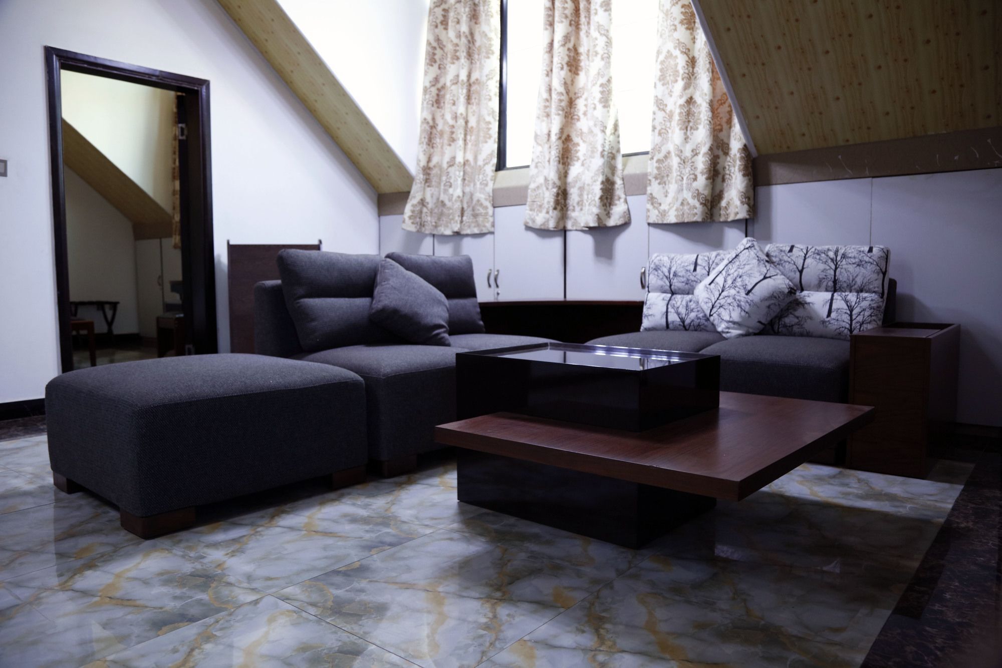 Afropolitan Hotel Addis Ababa Dış mekan fotoğraf